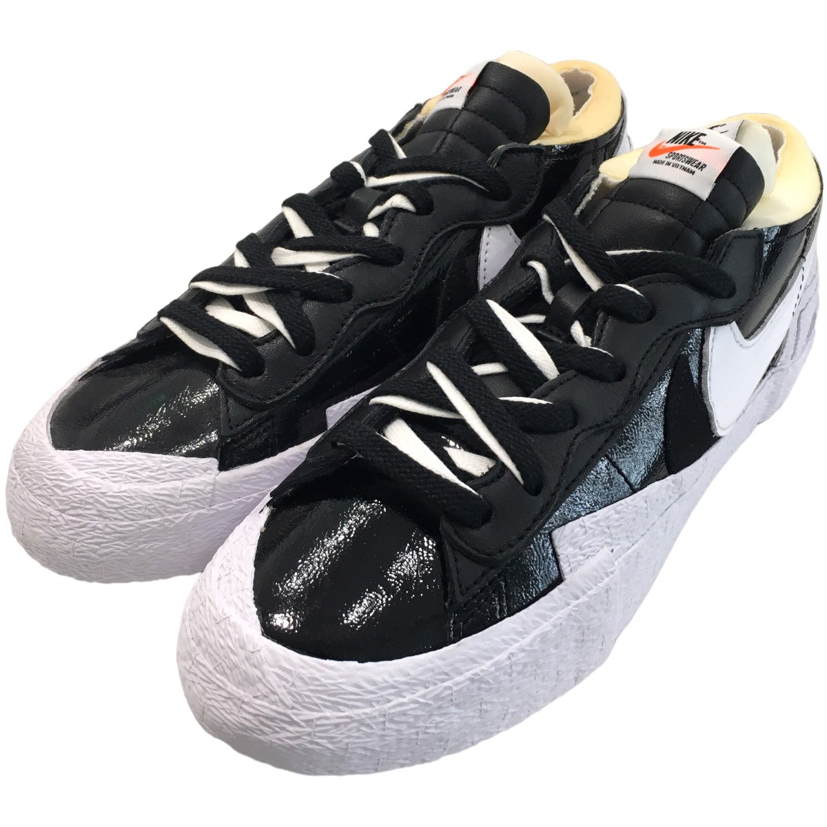 sacai × NIKE 「BLAZER LOW／SACAI」ローカットスニーカー DM6443-001 ブラック×ホワイト サイズ  14｜【公式】カインドオルオンライン ブランド古着・中古通販【kindal】