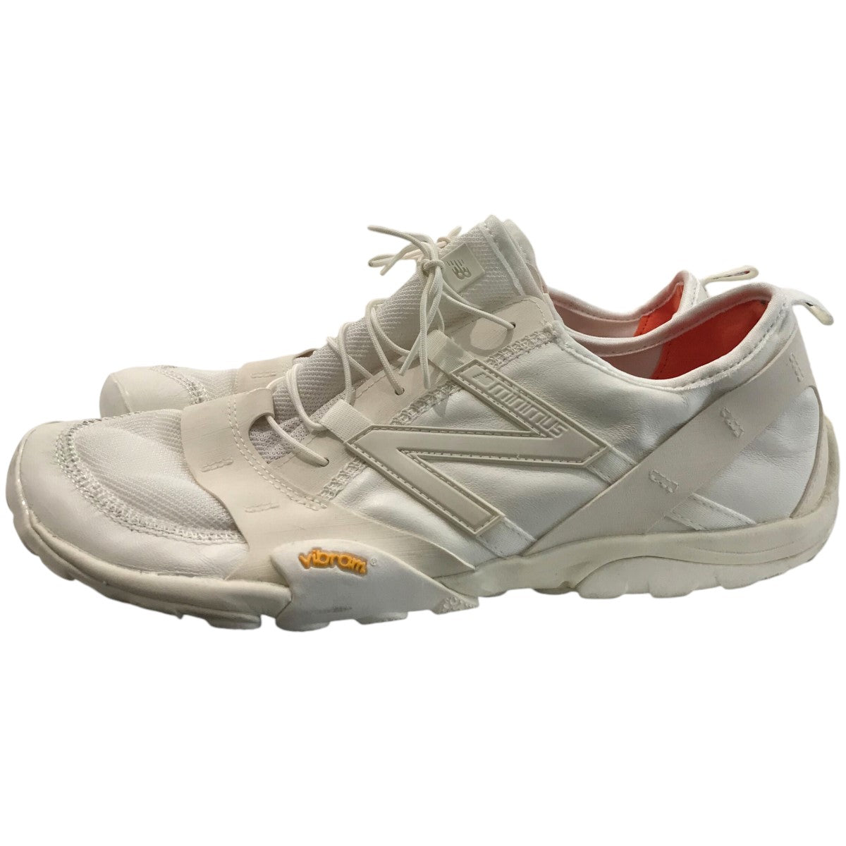 ニューバランス×イッセイミヤケの「MT10OIM」 ローカットスニーカーです。 NEW BALANCE×ISSEY MIYAKE シューズ 古着・中古アイテム