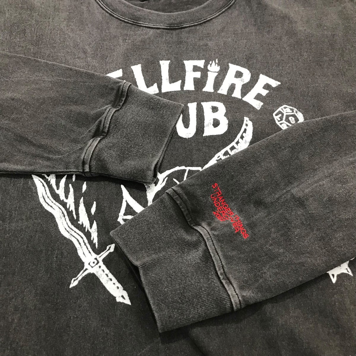 UNDERCOVER×Netflix Stranger Things フェード加工プリントロングスリーブTシャツUC2B9819 2 古着・中古-4枚目のアイテム画像