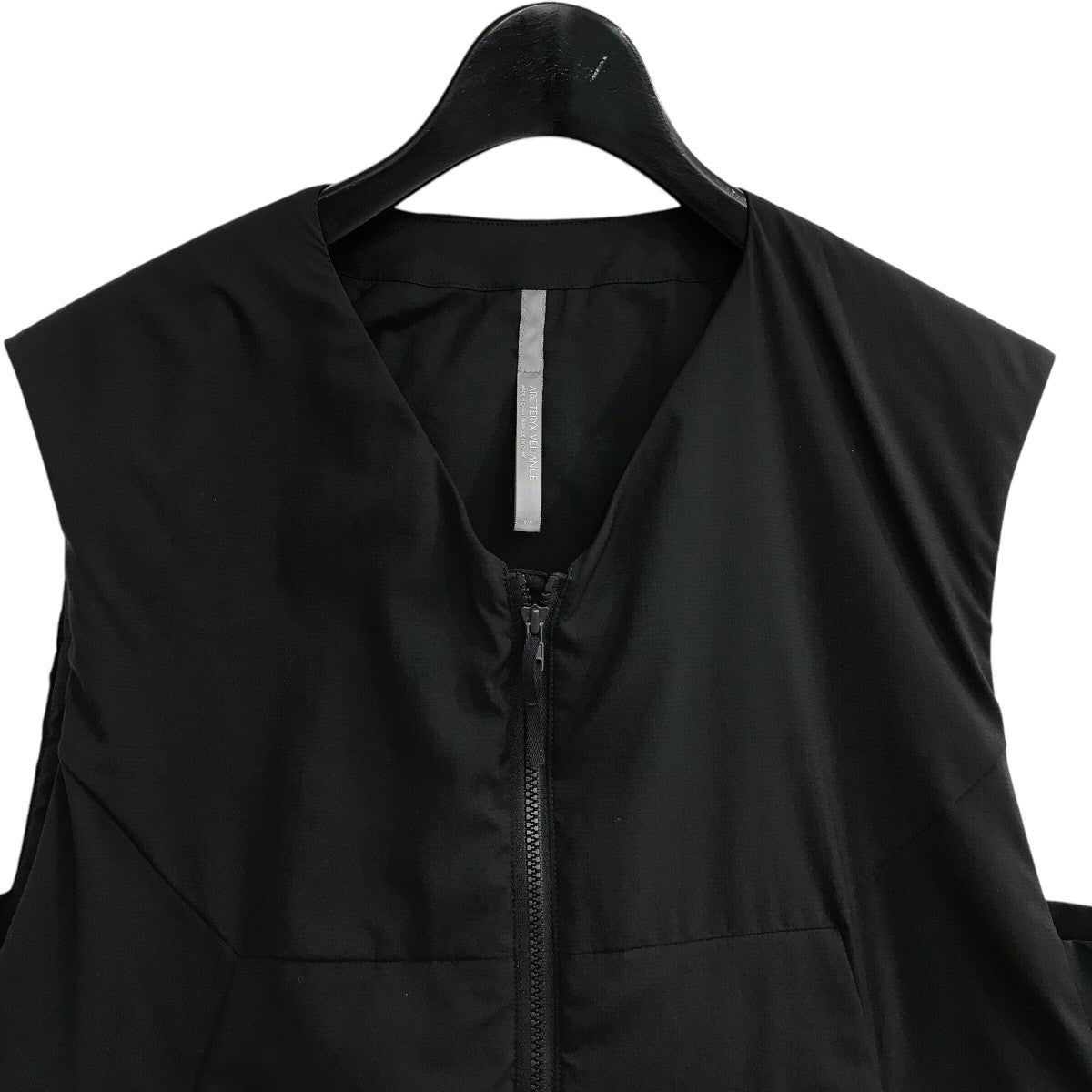 ARC’TERYX VEILANCE 「Mionn Lightweight Vest」ベストX000007715 古着・中古-3枚目のアイテム画像