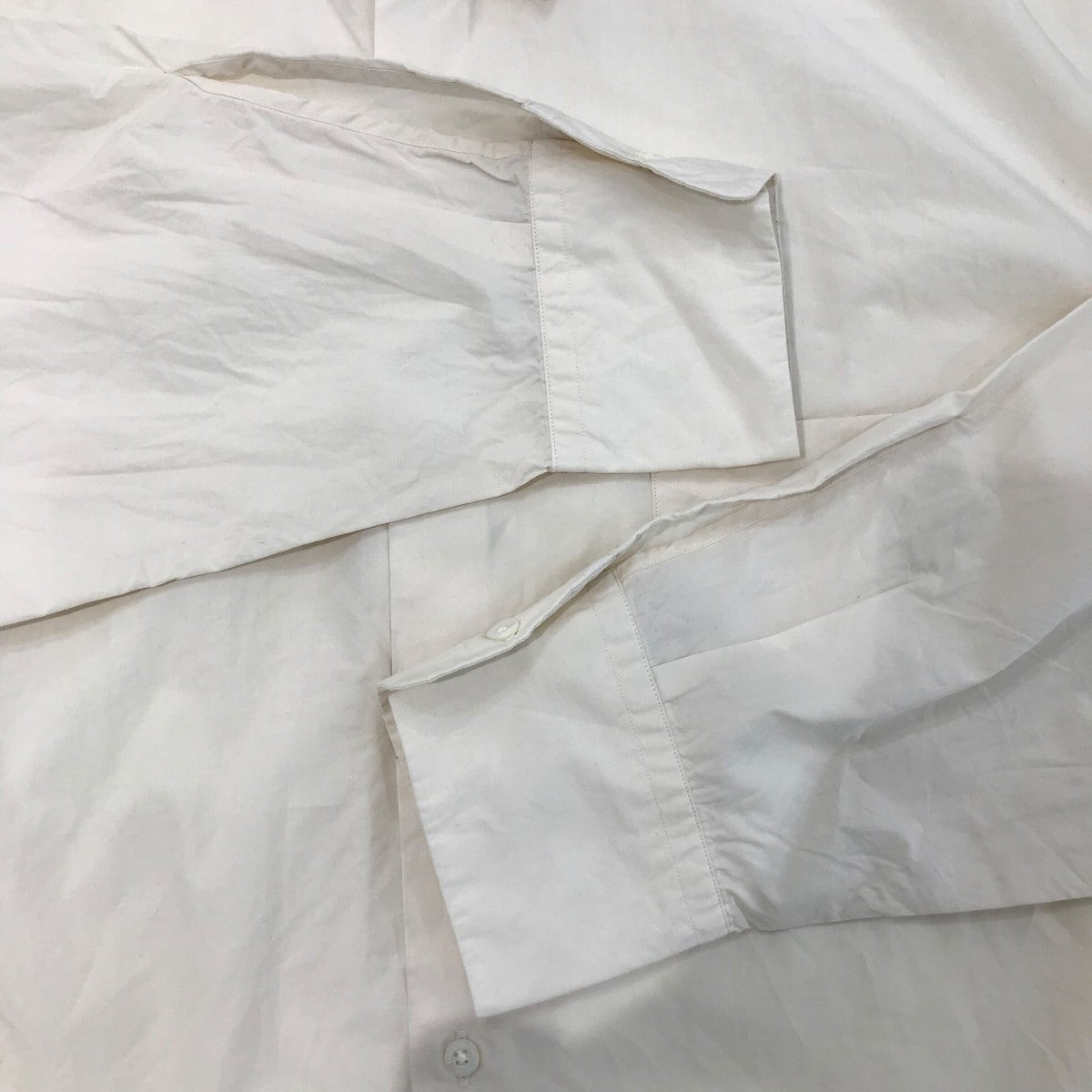 「COMFORT FIT SHIRT ORGANIC GIZA TYPEWRITER」シャツA24A 09SH01C