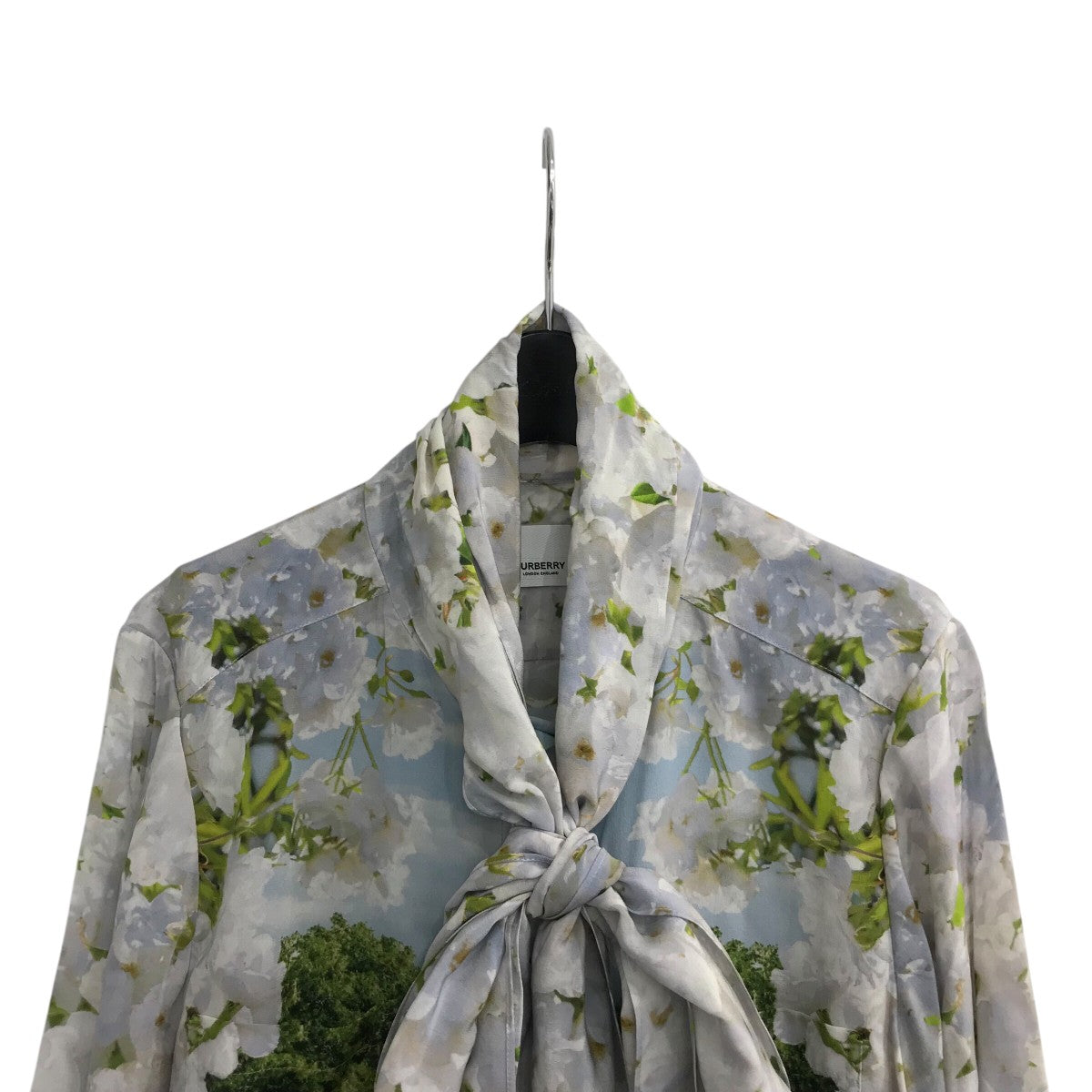 BURBERRY プリントシルクボウタイシャツ8037600 古着・中古-3枚目のアイテム画像
