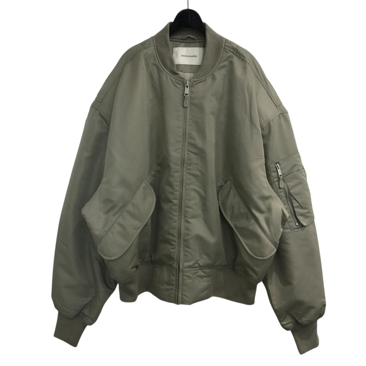 ENTIRE STUDIOS(エンタイアスタジオ) 「BROAD BOMBER」ボンバー