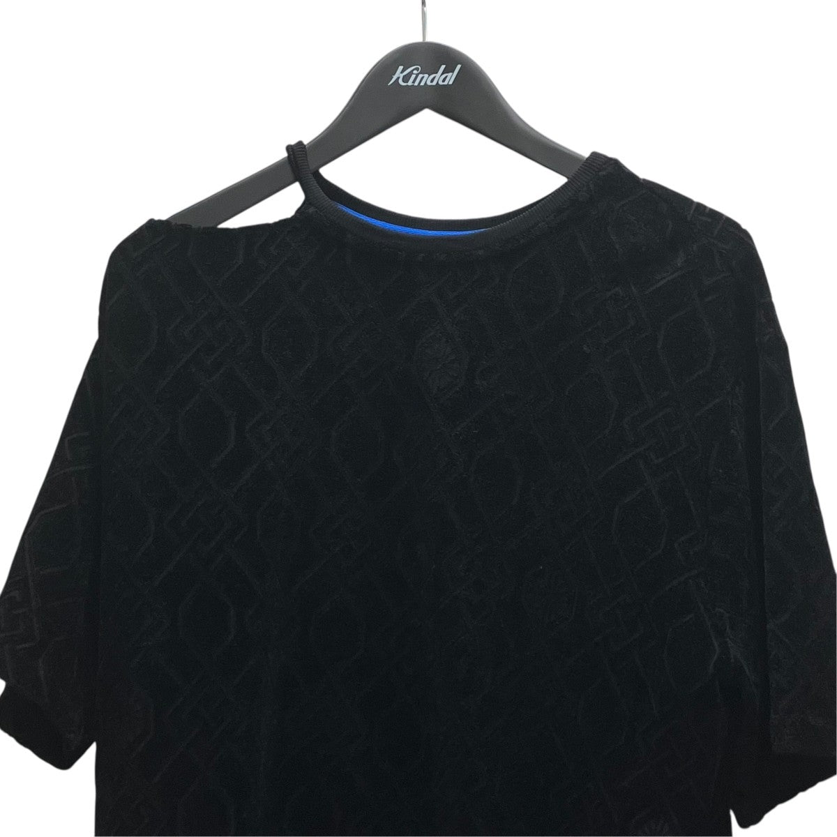 パイル地総柄Tシャツ