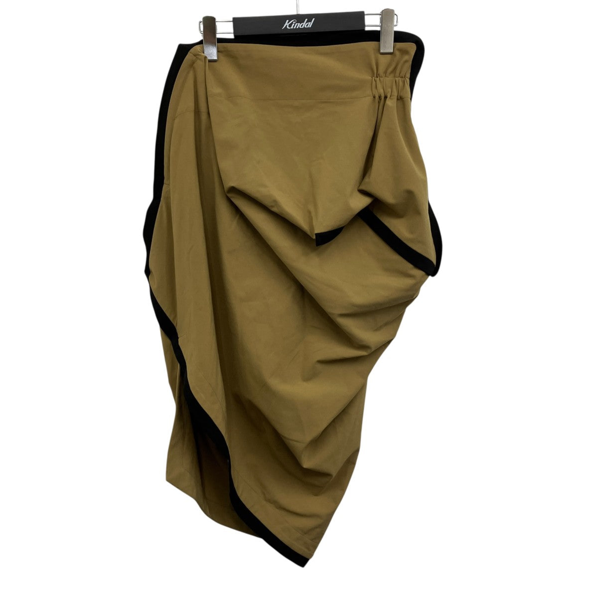 イッセイミヤケ　スカート（未使用品）（166） ISSEY MIYAKE(イッセイミヤケ) 変形バイカラースカート IM33FG079