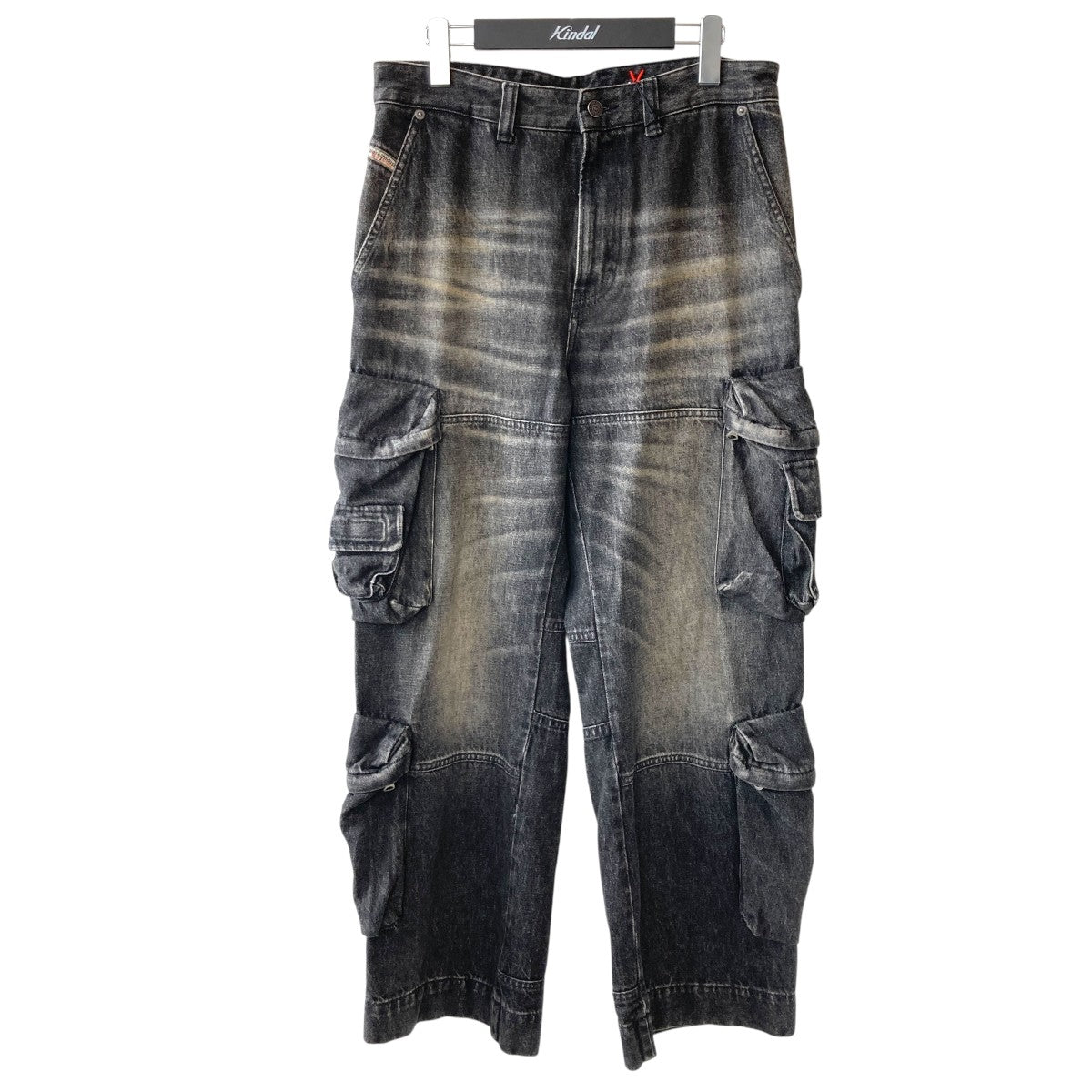 DIESEL　デニムカーゴパンツ　ｗ３２ レディース デニム カーゴパンツ ルーズフィット（デニムパンツ