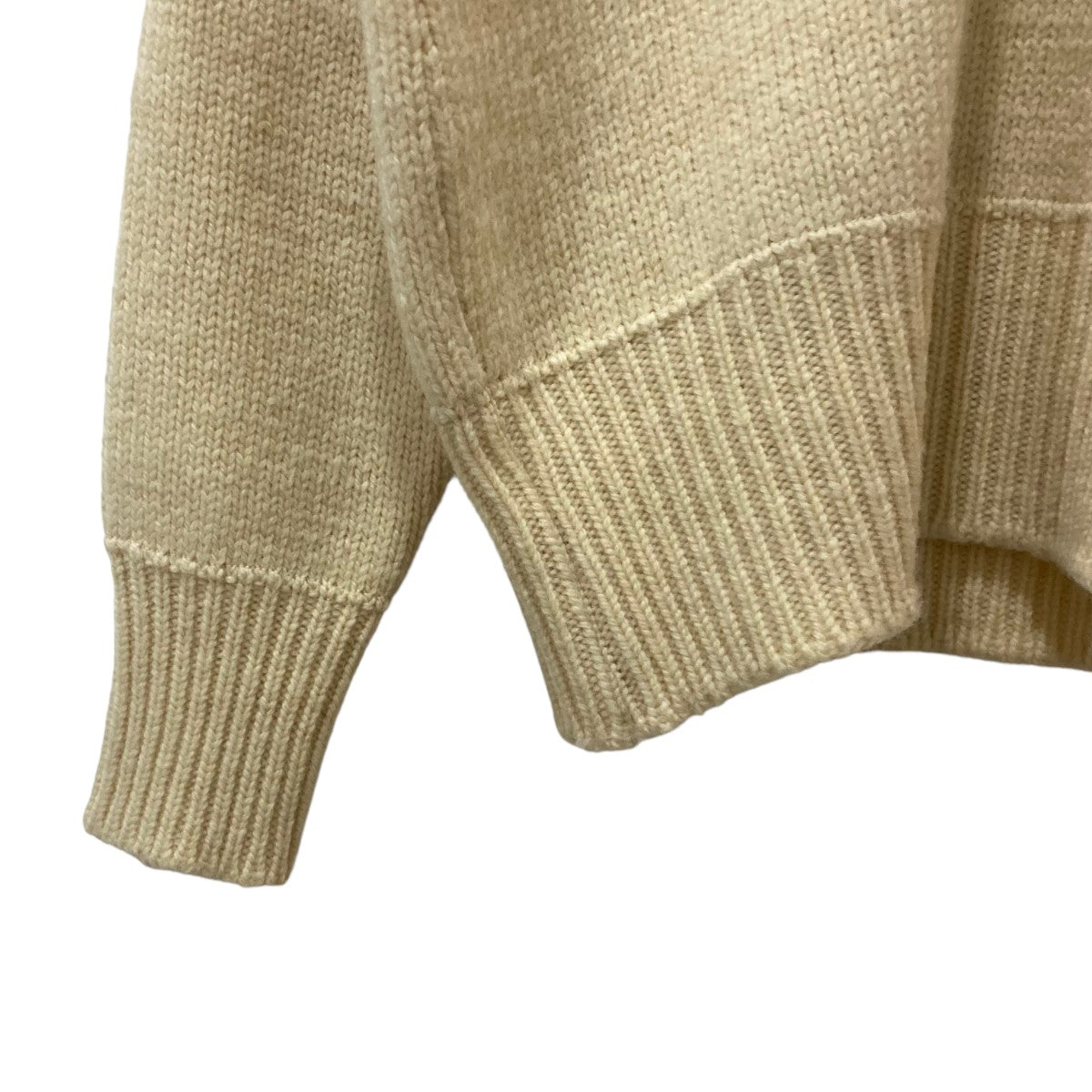COMMAND KNIT Vネックニット 7832240004