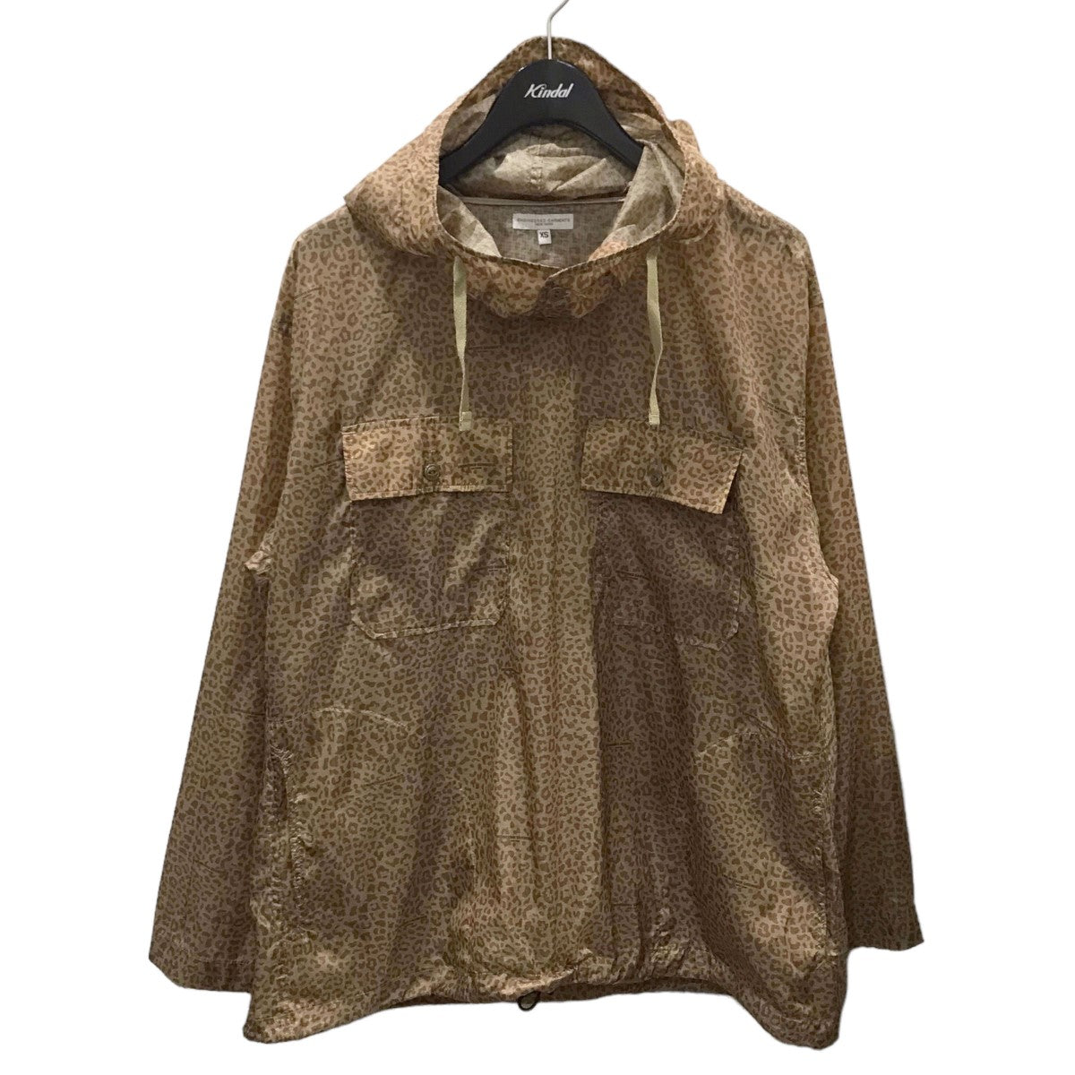 Engineered Garments(エンジニアードガーメンツ) レオパード柄プルオーバーフーデッドシャツ CAGOULE SHIRT-POLY  LEOPARD PRINT RIPSTOP カグールシャツ ポリレオパードプリントリップストップ ベージュ サイズ  XS｜【公式】カインドオルオンライン ...