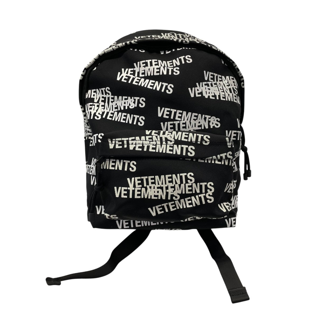 VETEMENTS(ヴェトモン) Allover Logo Printed Zipped Backpack