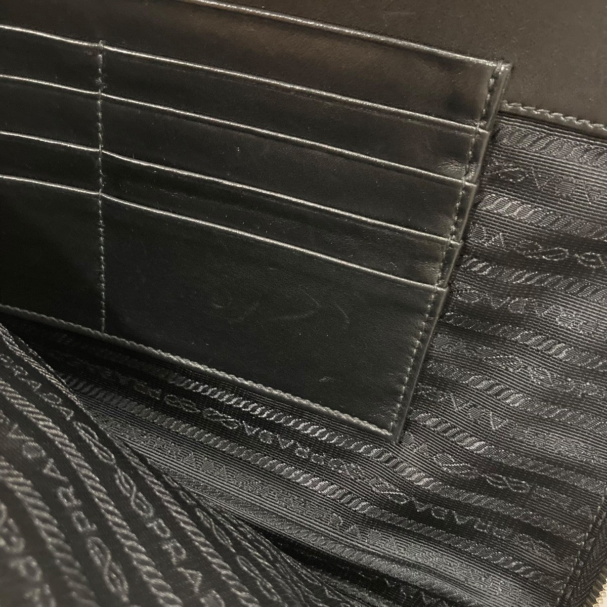 PRADA サフィアーノクラッチバッグ2VN003 古着・中古-7枚目のアイテム画像