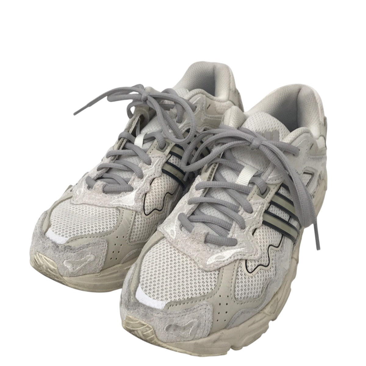 Bad Bunnyスニーカー