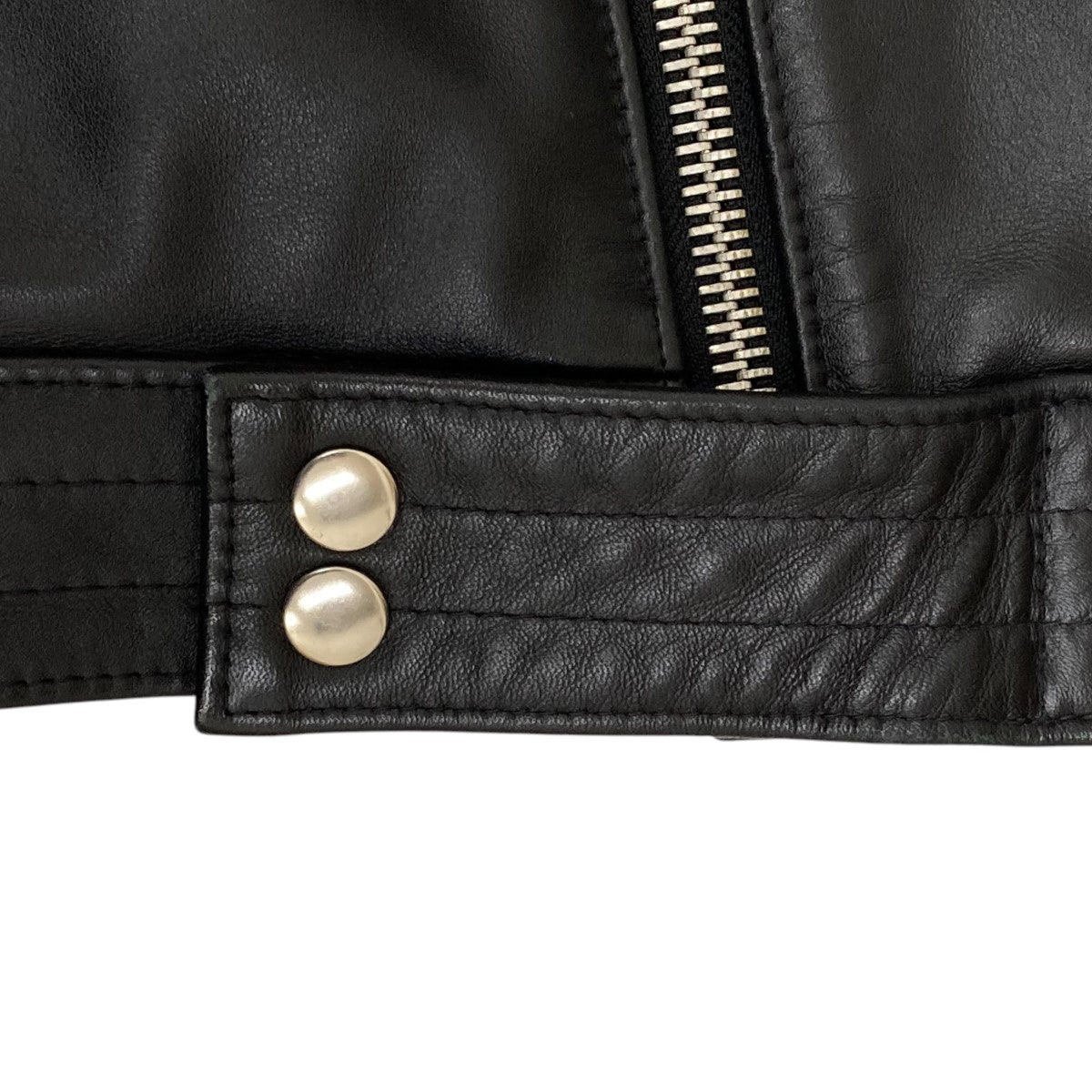 ルイスレザーのCYCLONE レザージャケットです。 Lewis Leathers 古着・中古 アウター アイテム