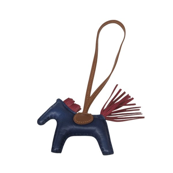 HERMES(エルメス) ロデオPMチャーム D刻印 ネイビー×レッド｜【公式