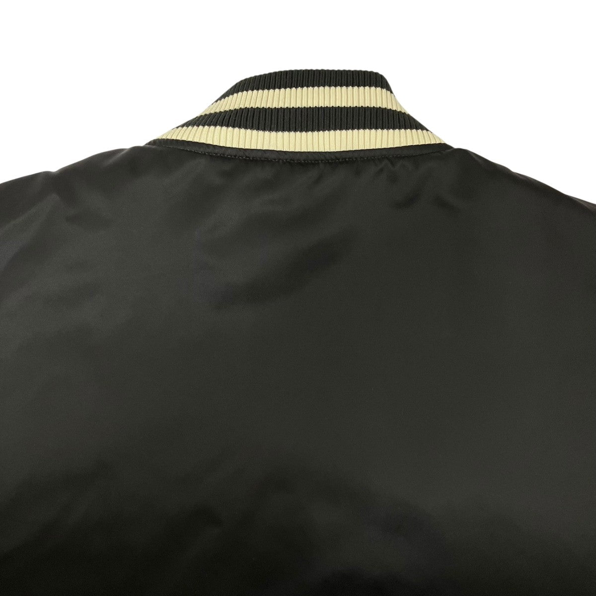 LOUIS VUITTON ブルゾンHQB71E 古着・中古-4枚目のアイテム画像