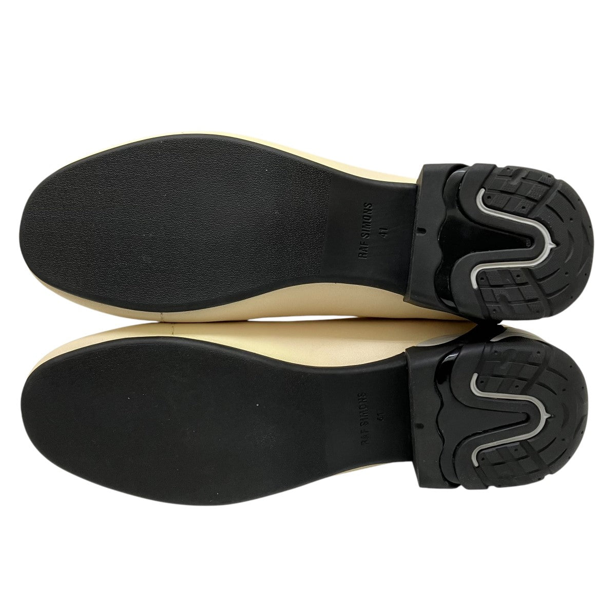 RAF SIMONS 古着・中古 ラフシモンズのRUNNER バックジップブーツです。