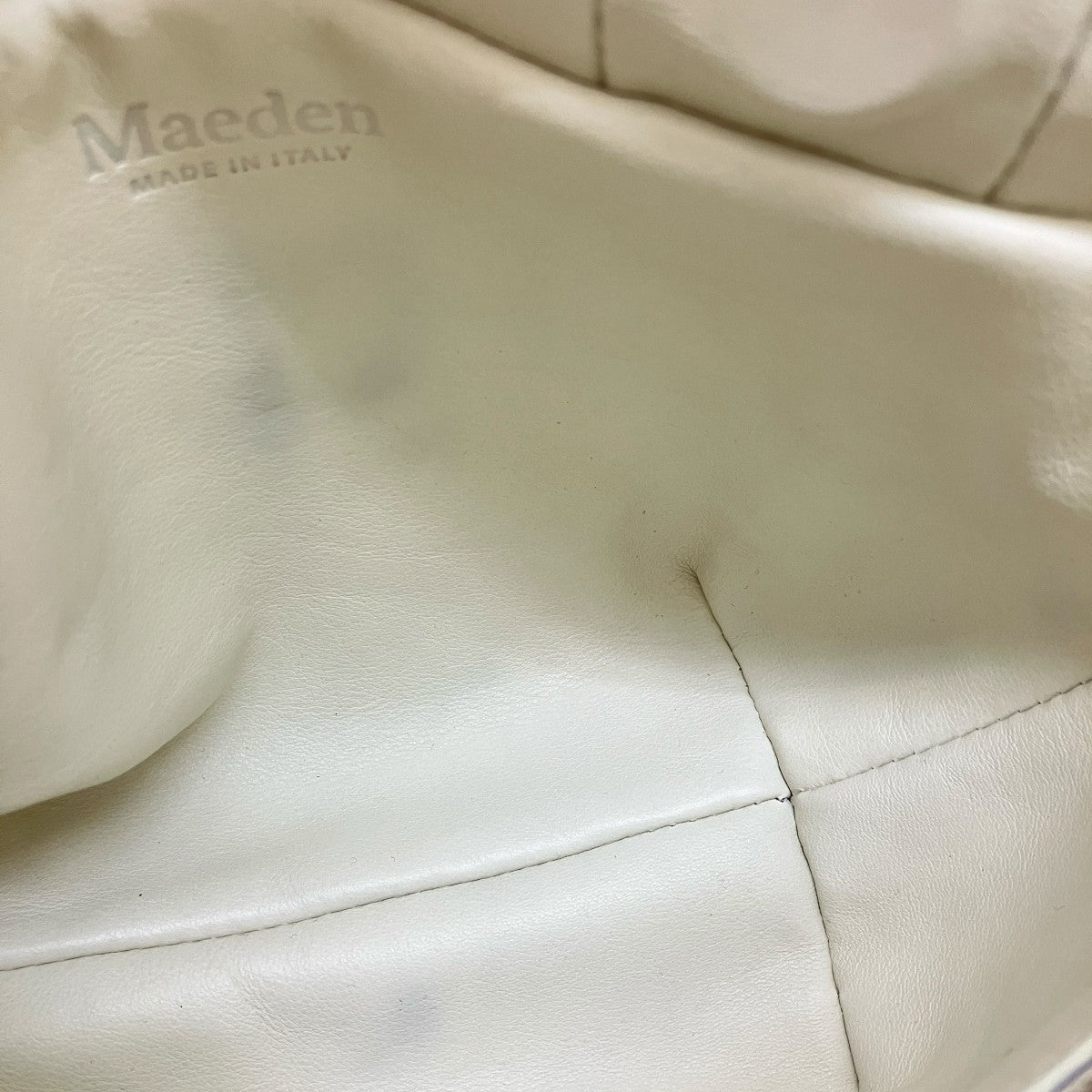 BOULEVARDショルダーバッグ