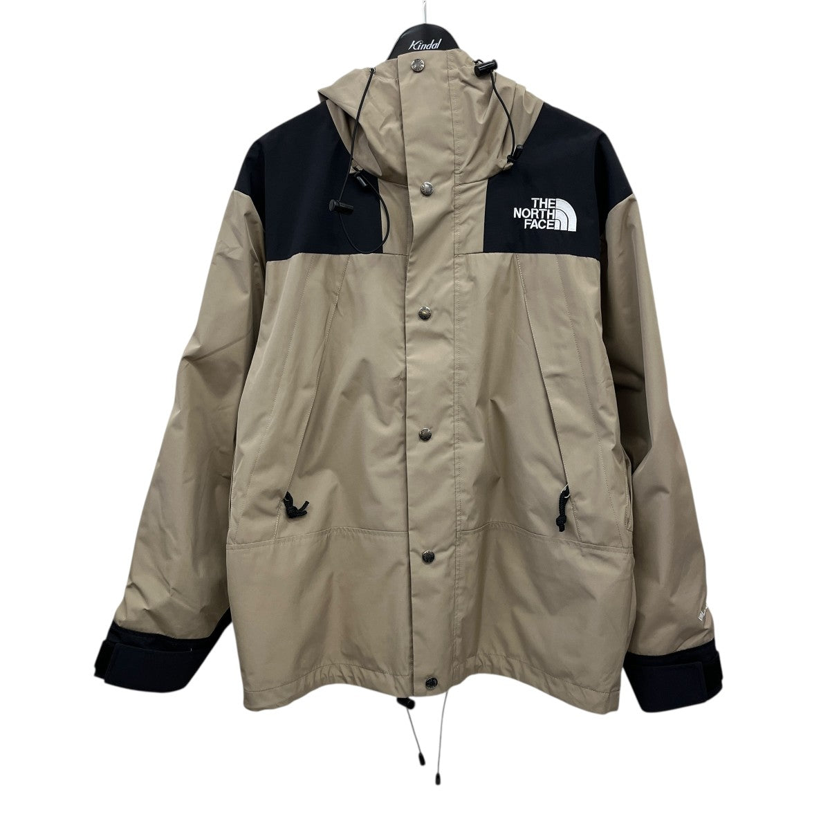 THE NORTH FACE マウンテンパーカー 黒とベージュ THE NORTH FACE マウンテンパーカー ベージュ/ブラック
