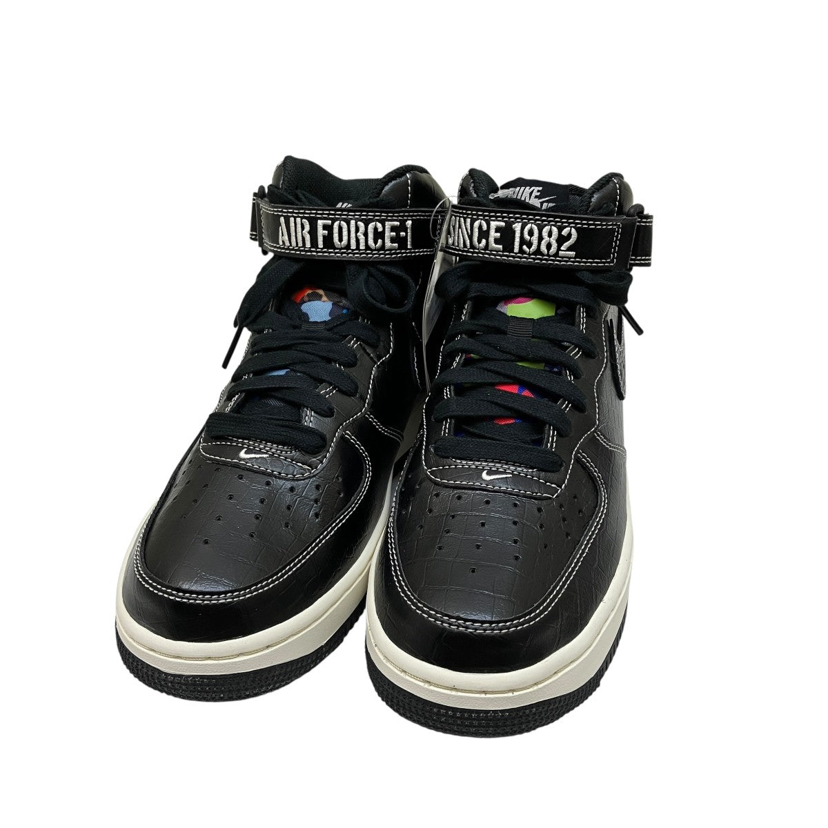 Air Force 1 Mid LX Our Force 1ミッドカットスニーカーDV1029-010