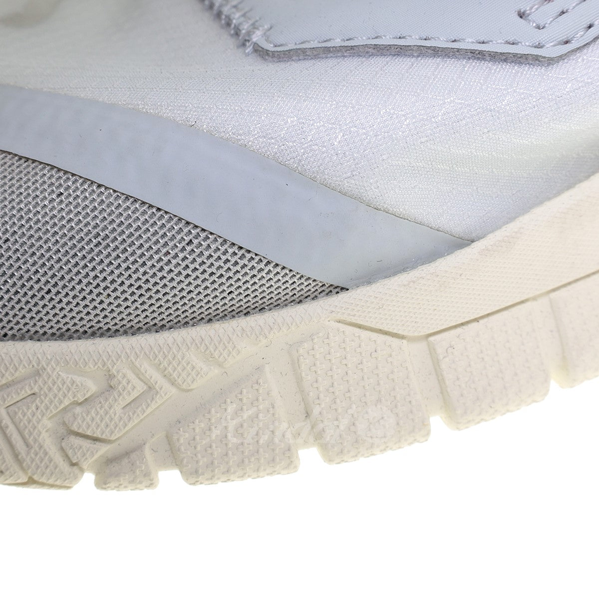 Replicat-X Suede Tech スニーカー 372105-01