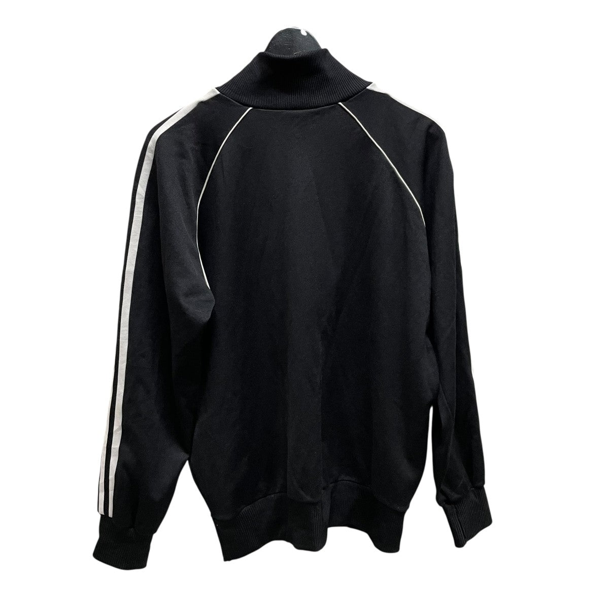 トラックジャケット