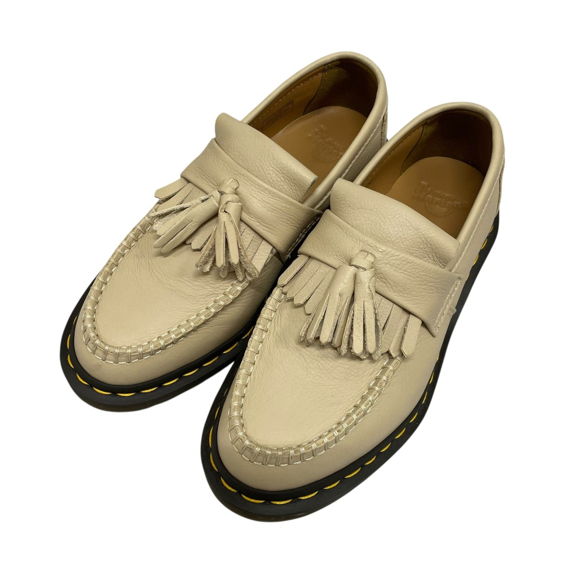 タッセルローファー