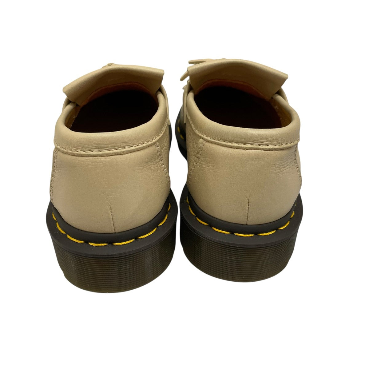 タッセルローファー