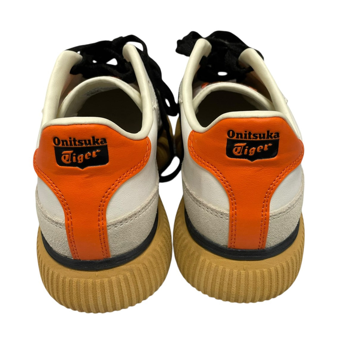 スニーカー1183A386