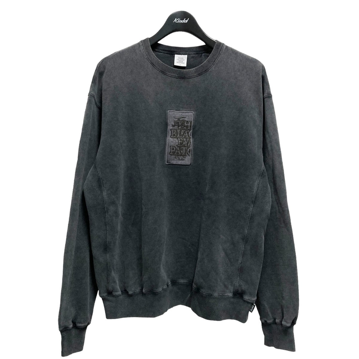 THE BLACK EYE PATCH(ブラックアイパッチ) HANDLE CREW PIGMENT DYED SWEATクルーネックスウェット  チャコールグレー サイズ M｜【公式】カインドオルオンライン ブランド古着・中古通販【kindal】