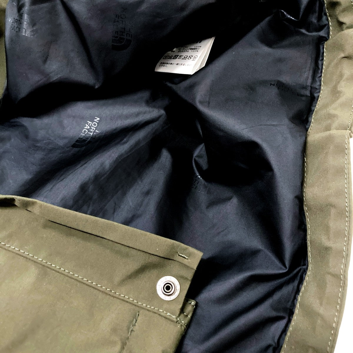 Mountain Light JacketマウンテンパーカーNP62236
