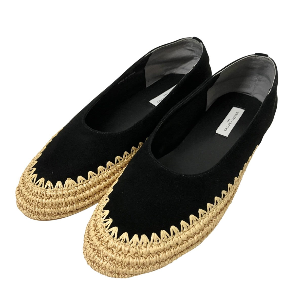 フラットシューズ