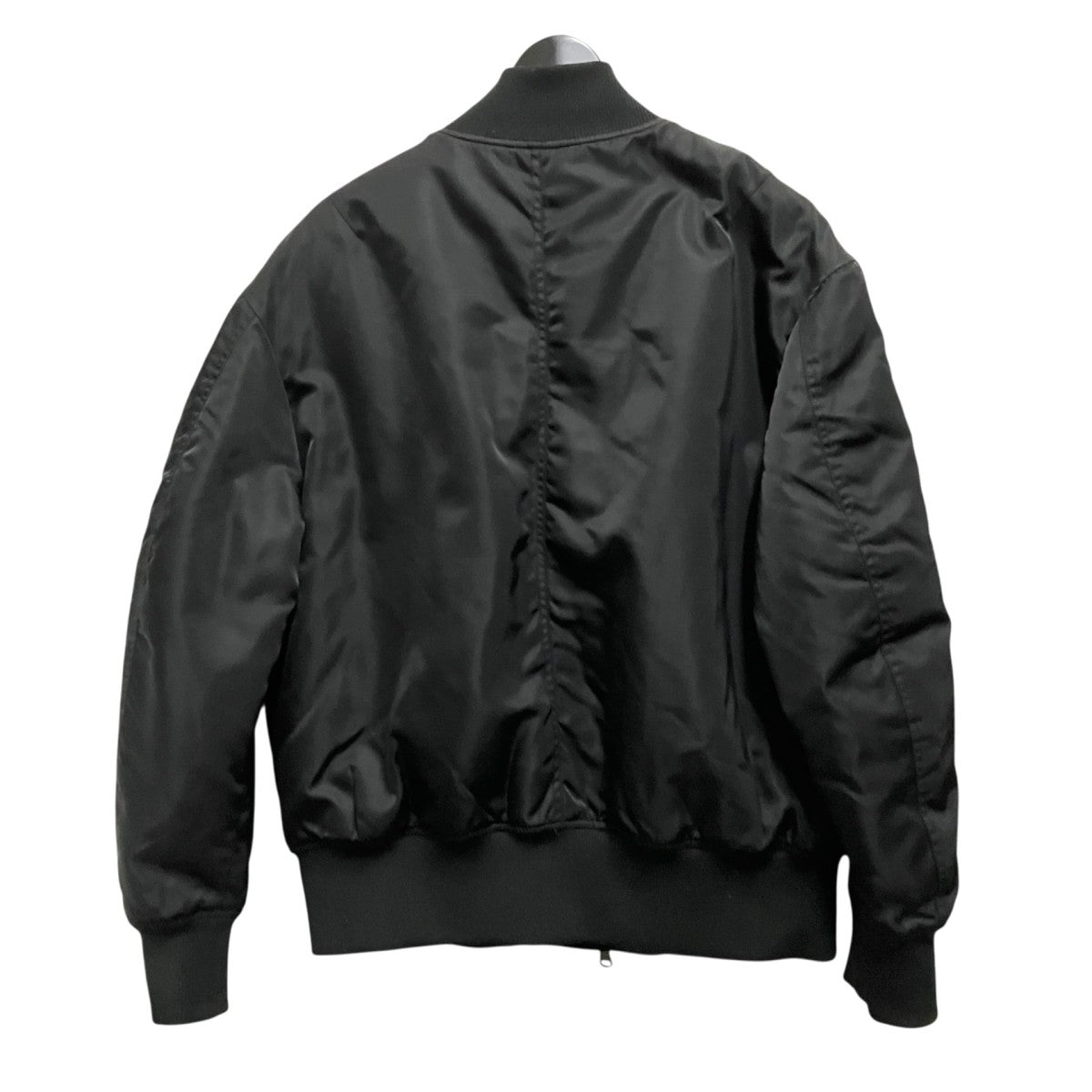 MA-1ジャケット