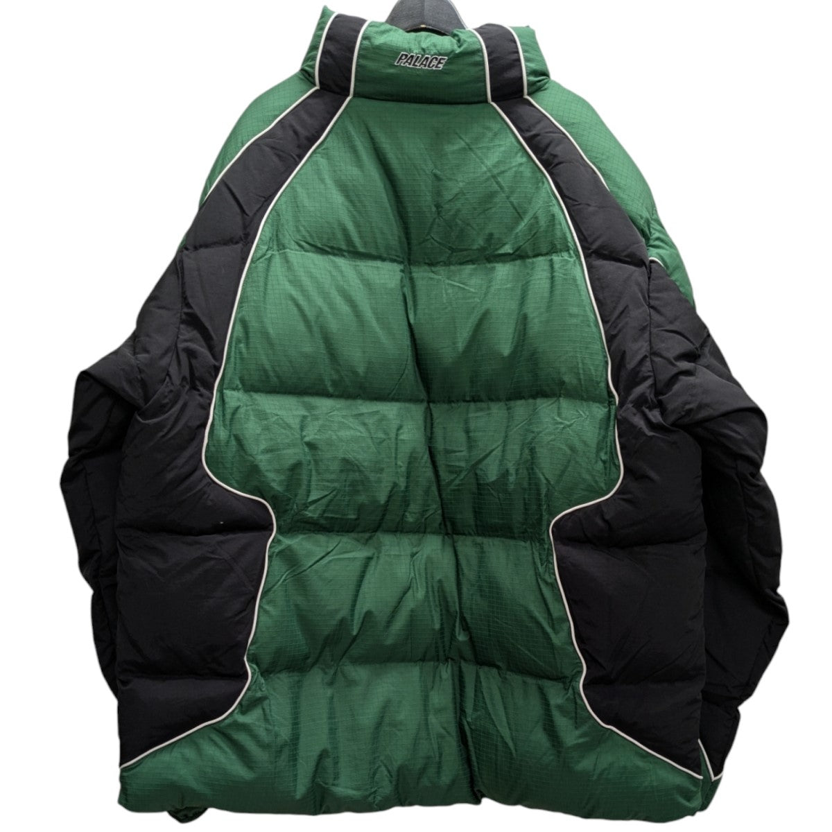 ダウンジャケット