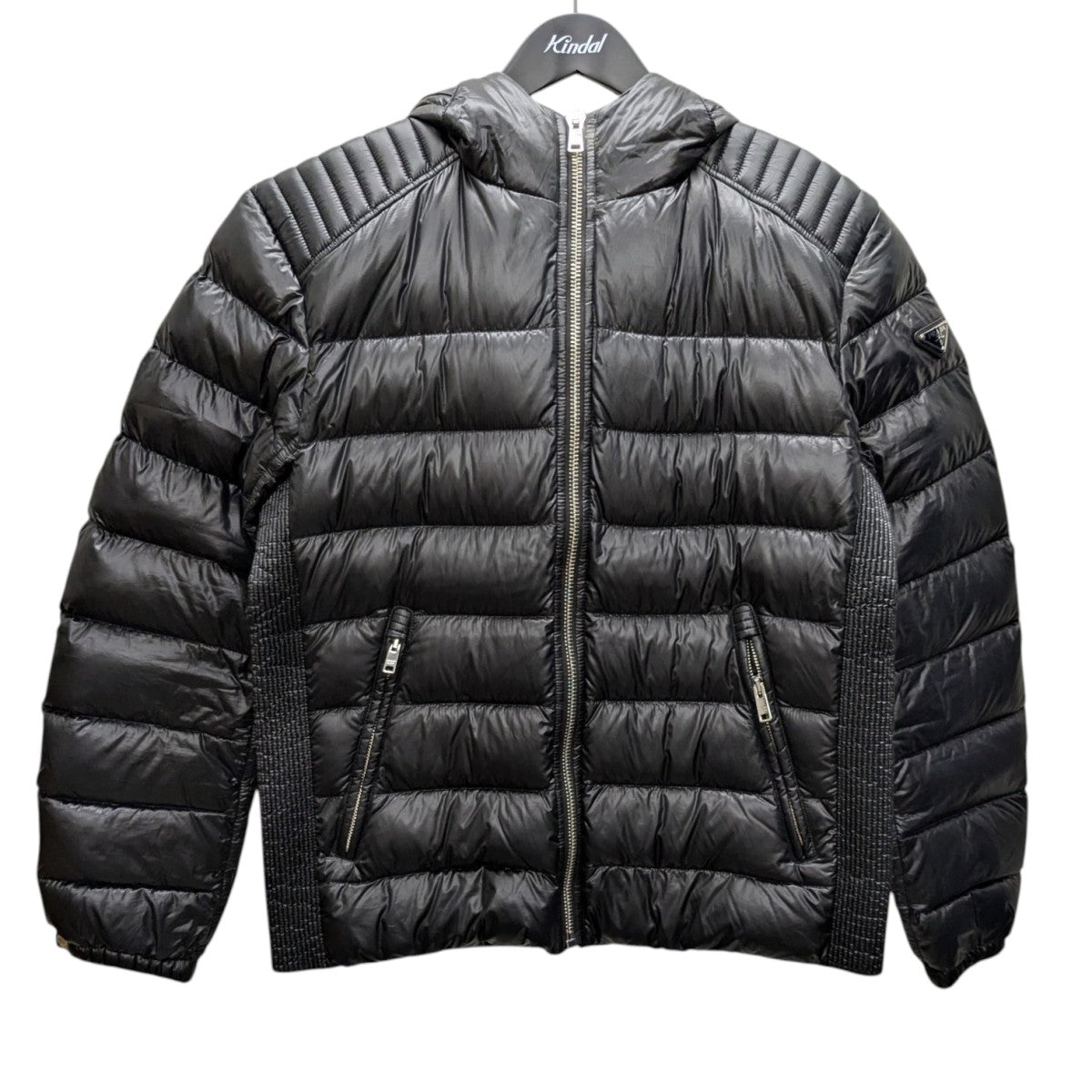 PRADA(プラダ) アームトライアングルロゴプレート ダウン ジャケット