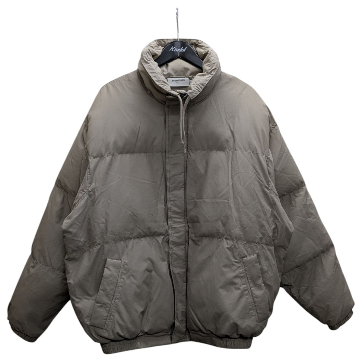 ESSENTIALS グレー ダウンジャケット FOG ESSENTIALS(エフオージーエッセンシャルズ) ダウンジャケット