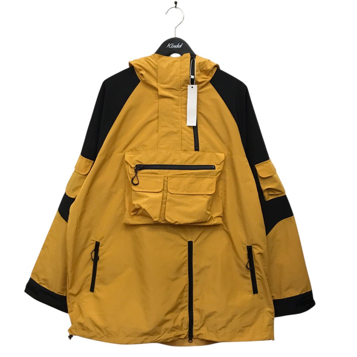 ハーフジップナイロンプルオーバー