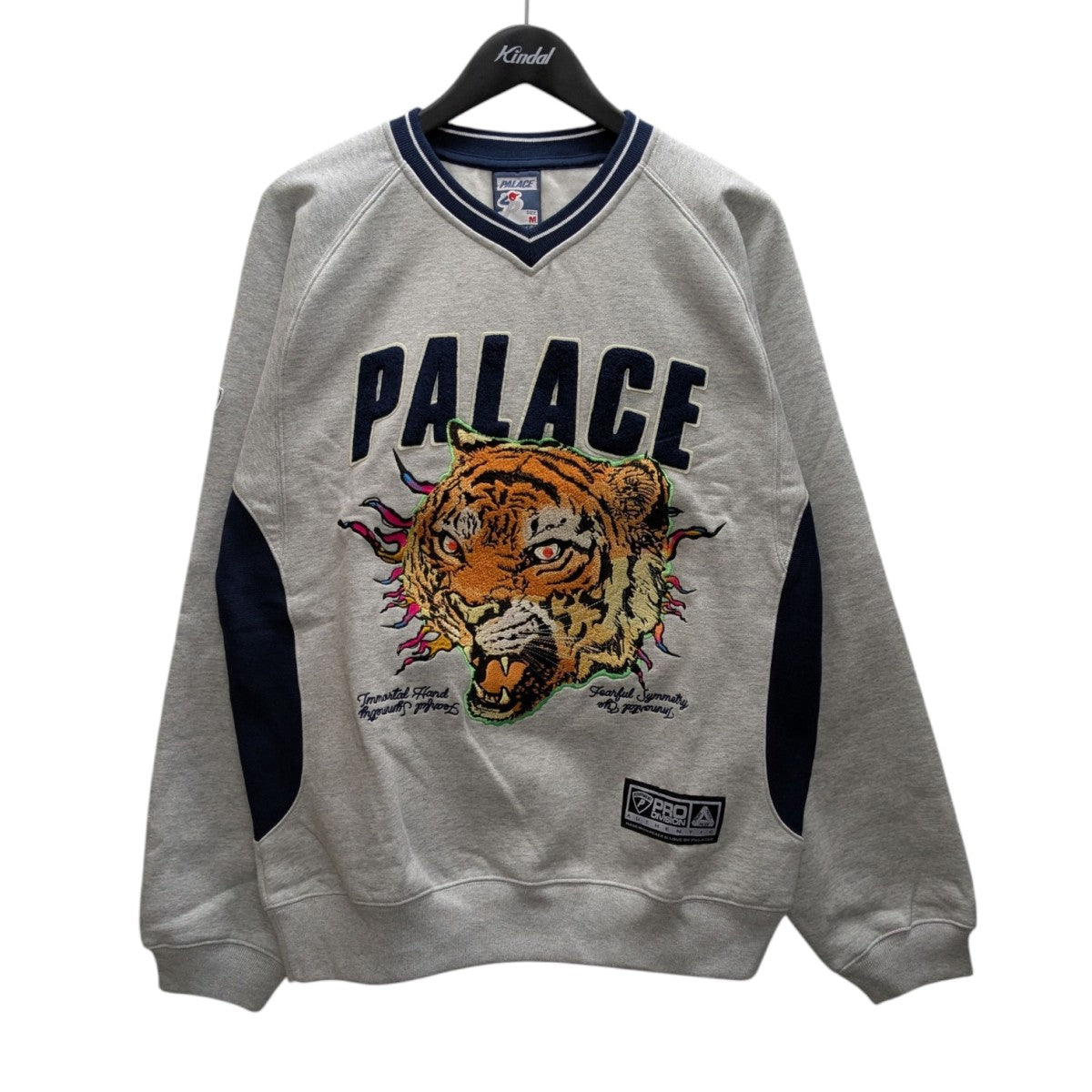 PALACE(パレス) TORA TORA CREWトラ刺繍スウェット ライトグレー 