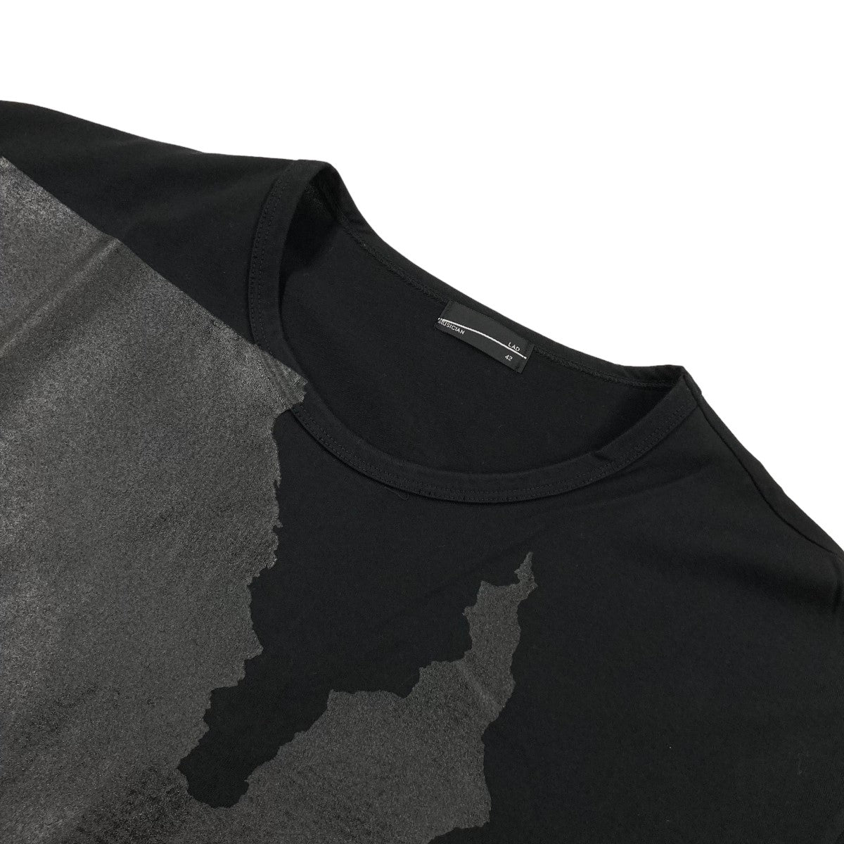 クルーネックTシャツ