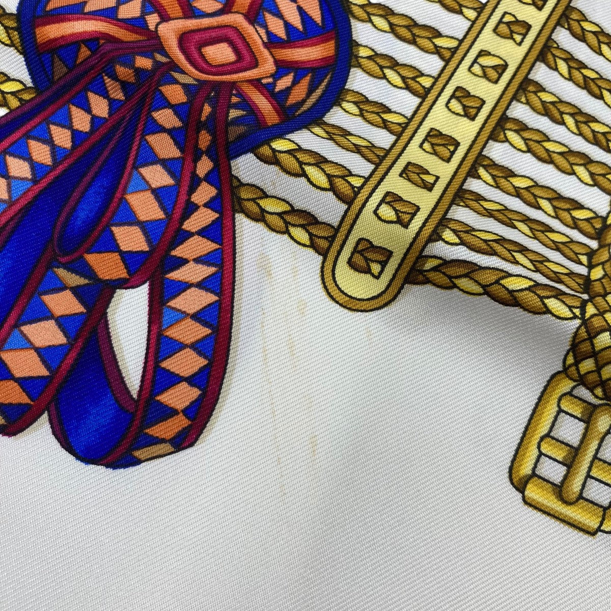 カレ90 LES RUBANS DU CHEVAL