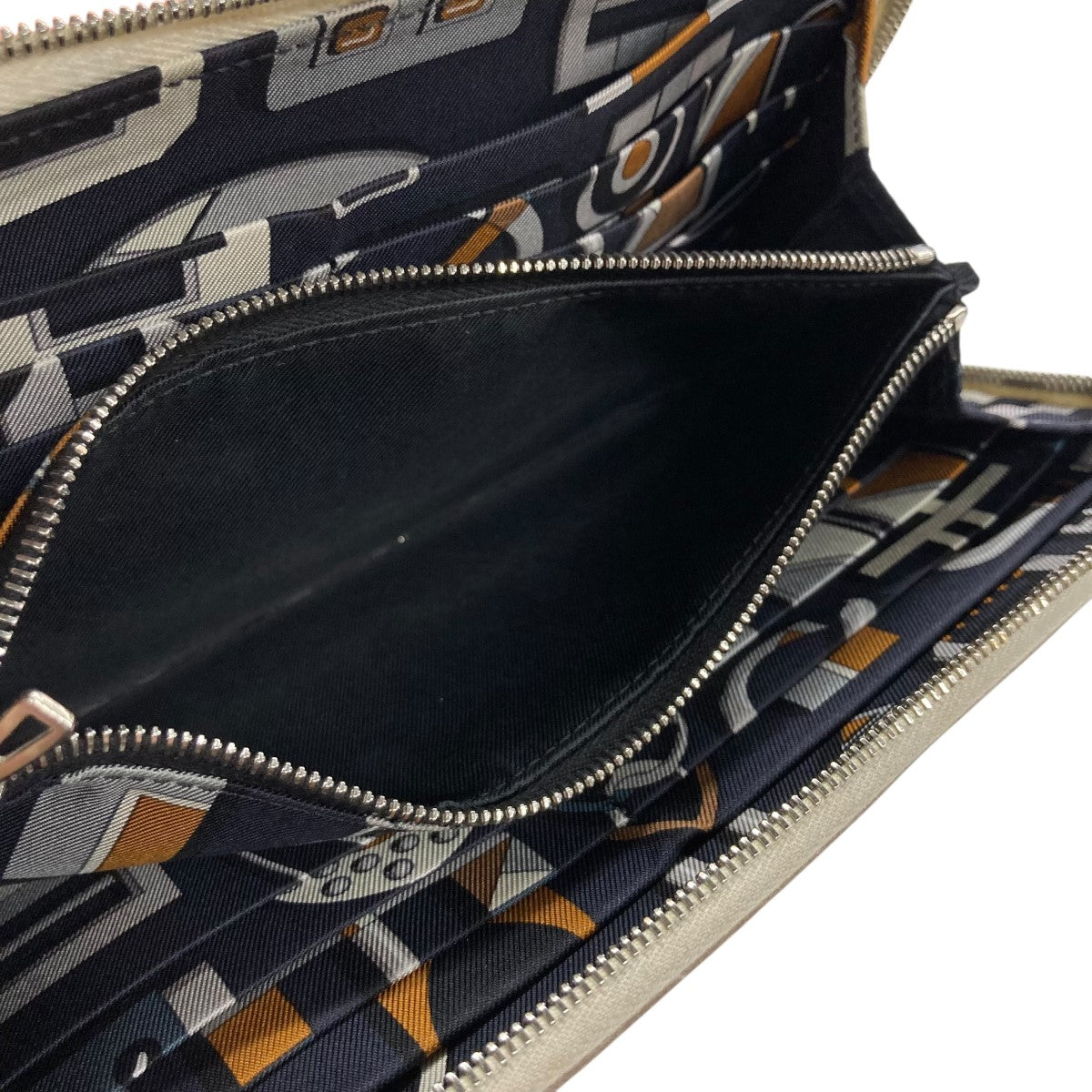 HERMES アザップロングシルクイン A刻印長財布 古着・中古-5枚目のアイテム画像