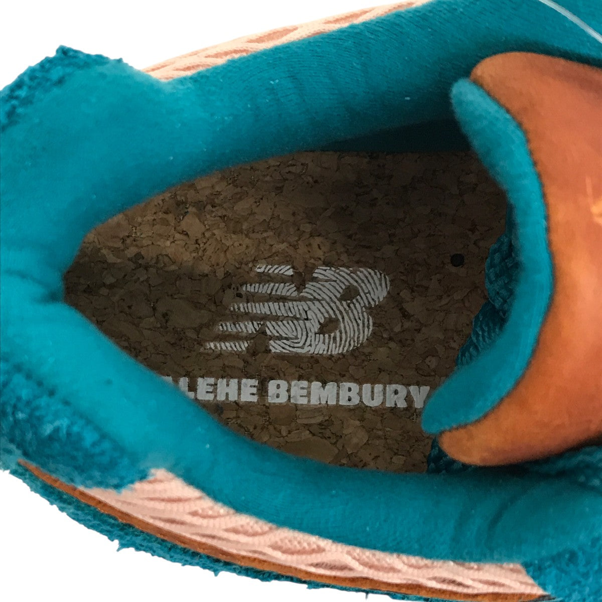 × SALEHE BEMBURYスニーカーML2002RJ