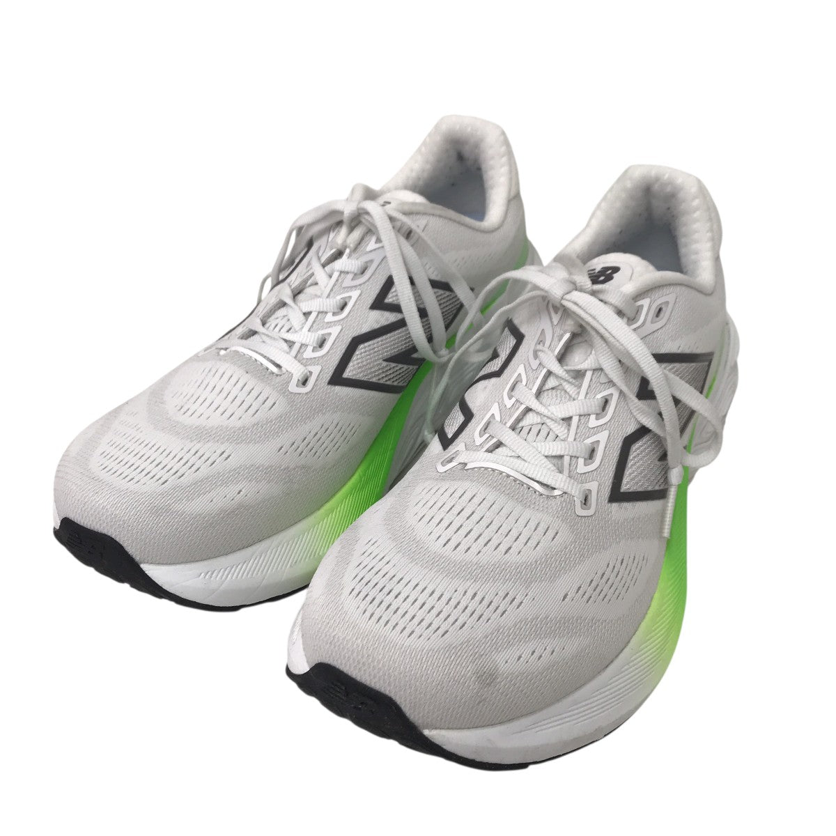 スニーカーM880D15