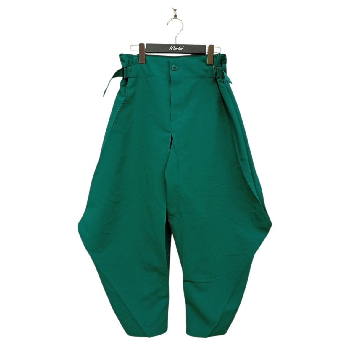 132 5． ISSEY MIYAKE(イチサンニーゴーイッセイミヤケ) 26SSVERTEX