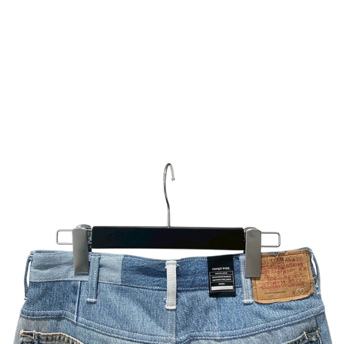 levi’sデニムパンツ