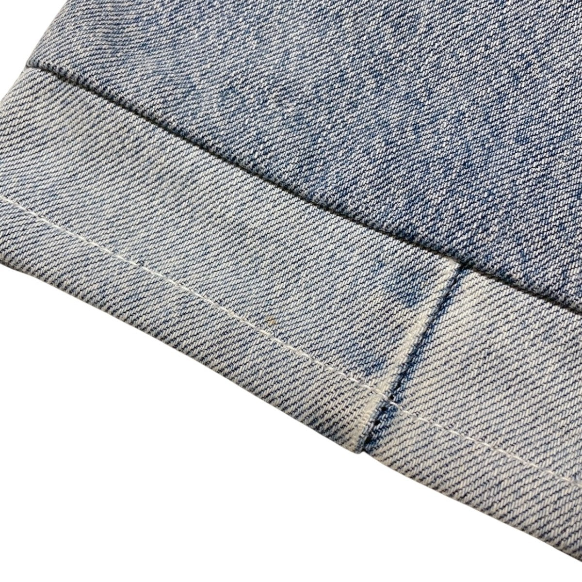 levi’sデニムパンツ