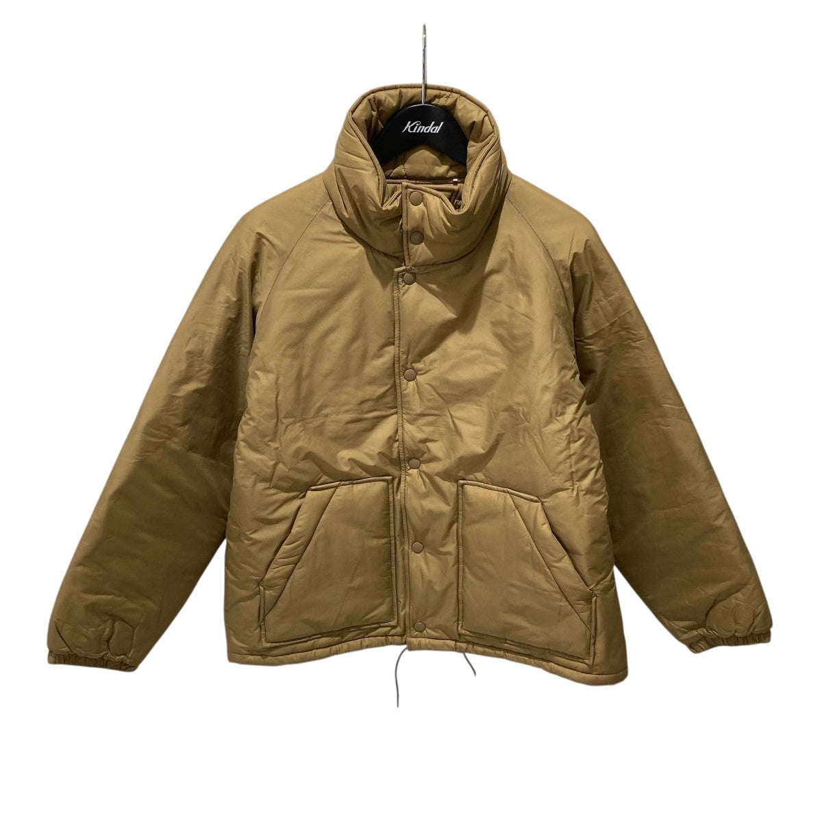 Padded Jacket中綿ジャケット使用感が見受けられます。ユーズド商品となりますので、予めご了承くださいませ。