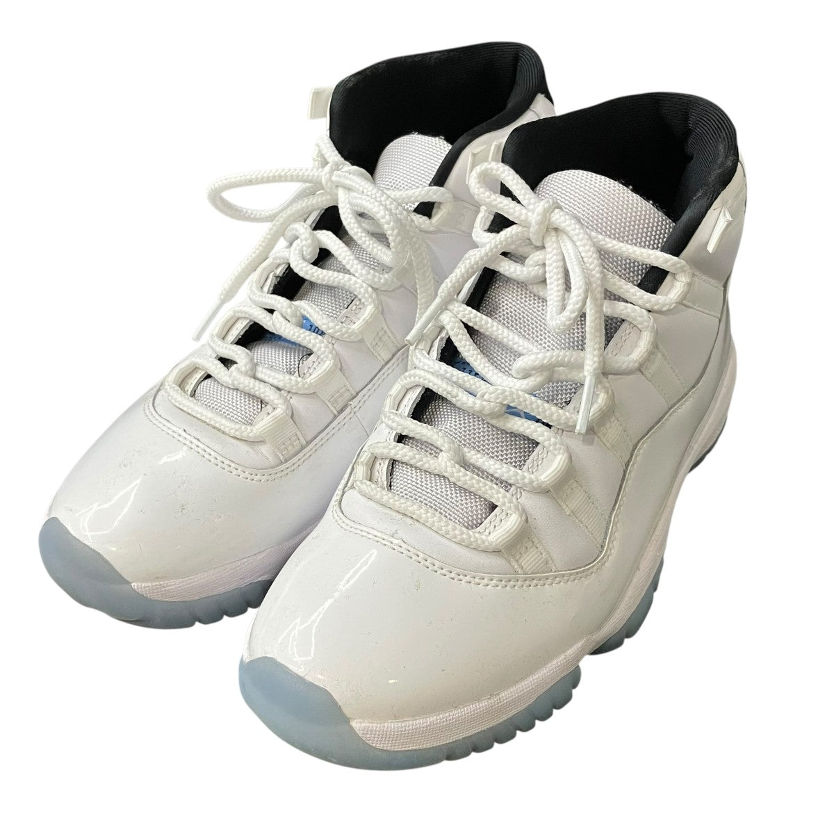 AIR JORDAN 11 RETROハイカットスニーカーCT8012-104