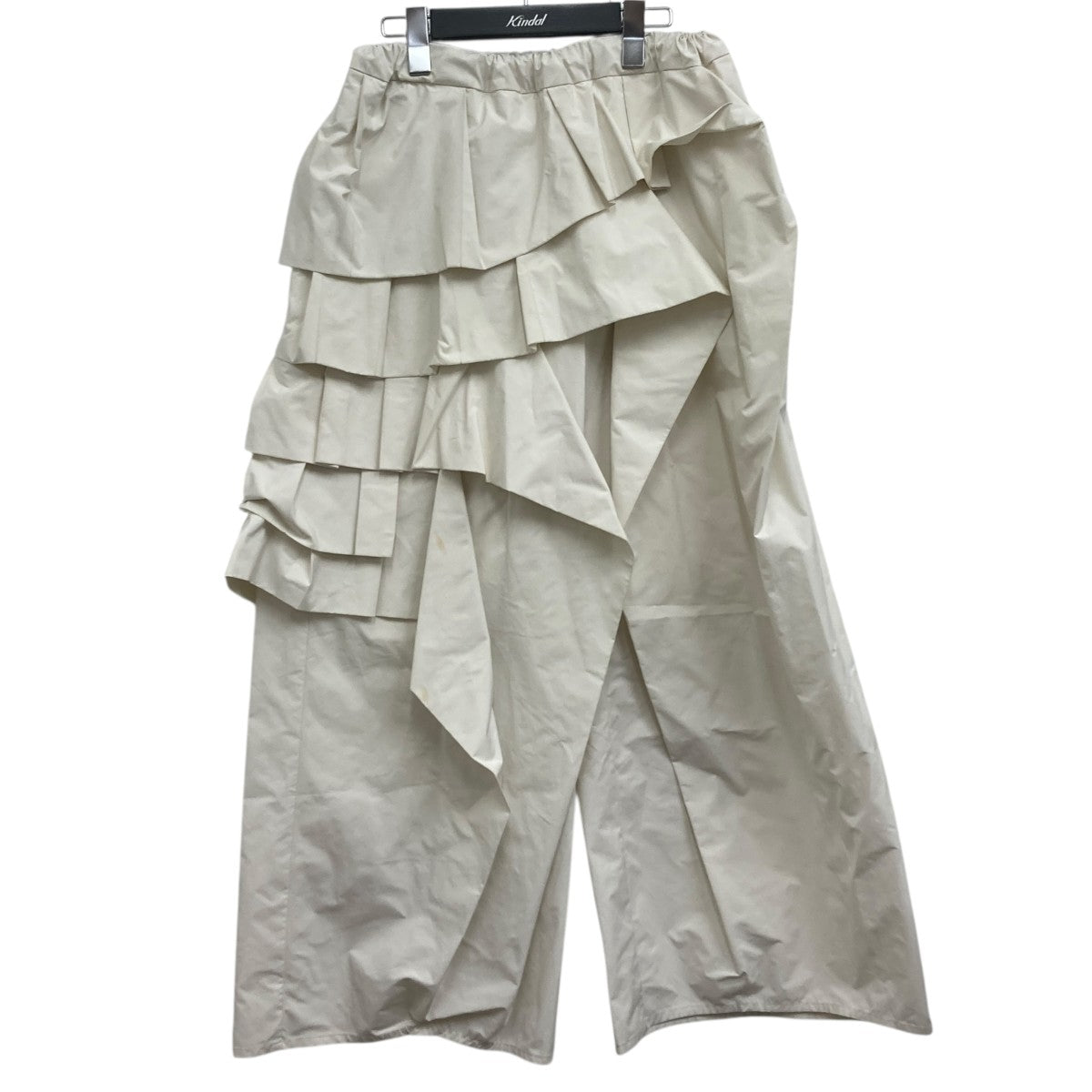 ラッフルパンツ