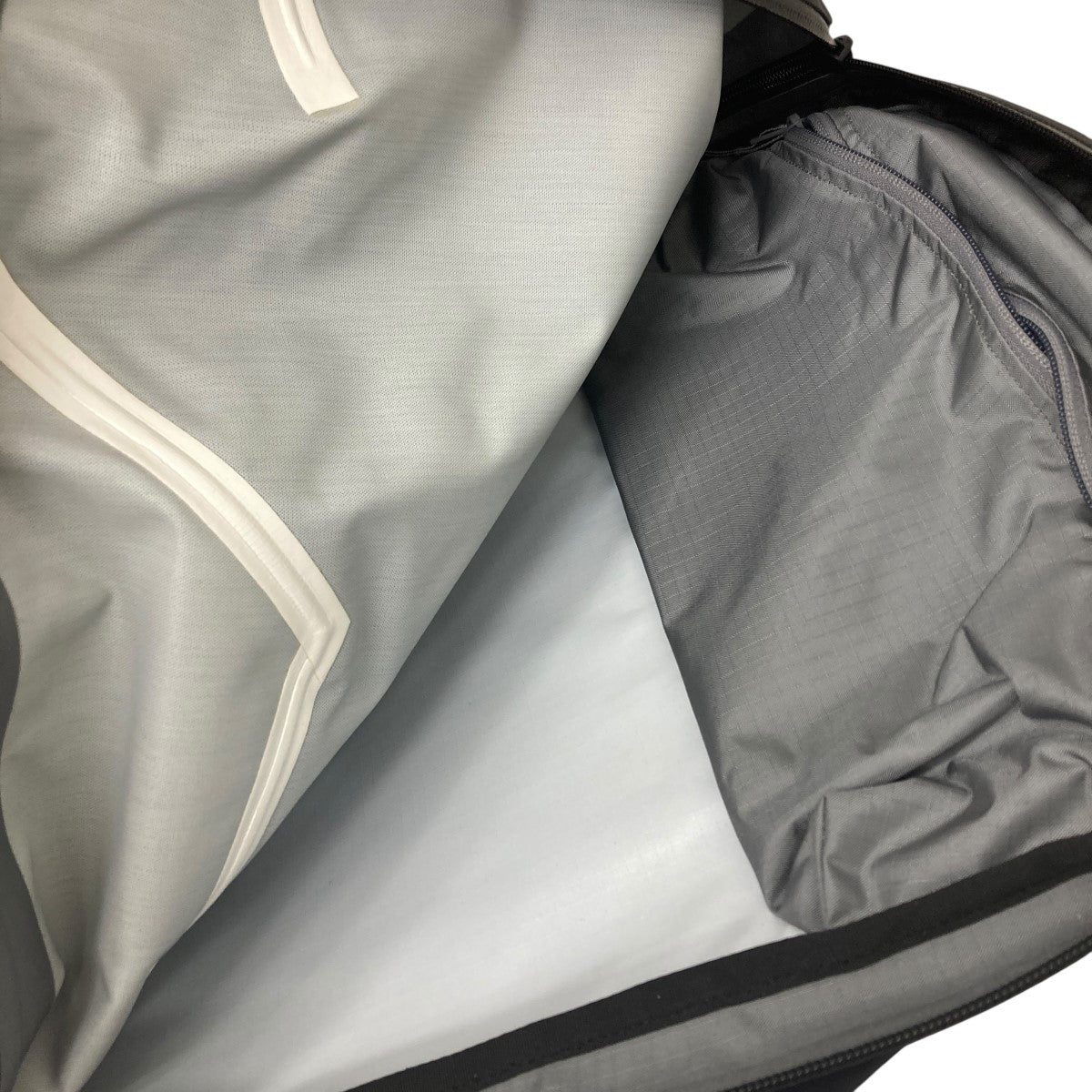 ARC’TERYX VEILANCE バックパック 古着・中古-5枚目のアイテム画像