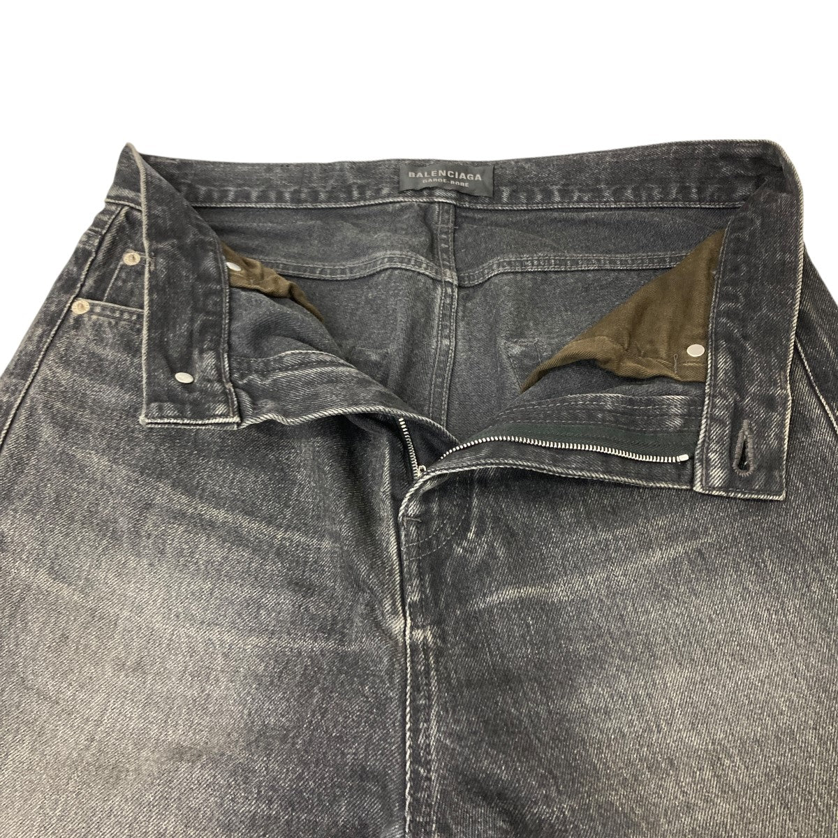 デニムパンツ