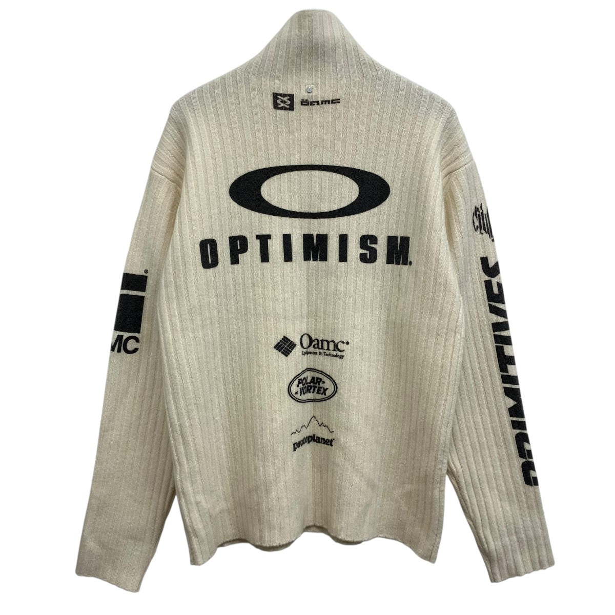 ハイネックロゴニット